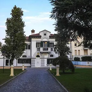 Relais Toti Beb Bed E Breakfast Frühstückspension